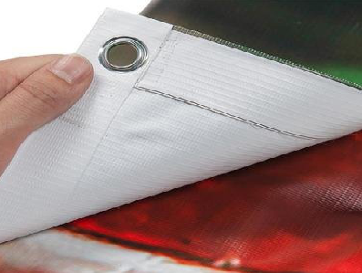  龙游喷绘和刀刮布的工艺区别。