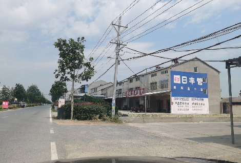  龙游如何能保证墙体广告的醒目性？