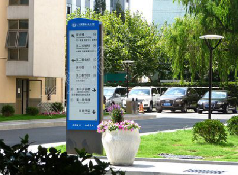  龙游哪些因素影响宣传栏的制作？